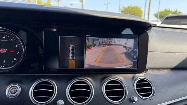 Used 2017 Mercedes-Benz E 300 image 4