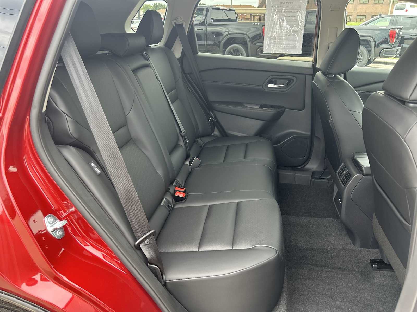 Used 2026 Nissan Rogue Dark Armor AWD/4WD image 28