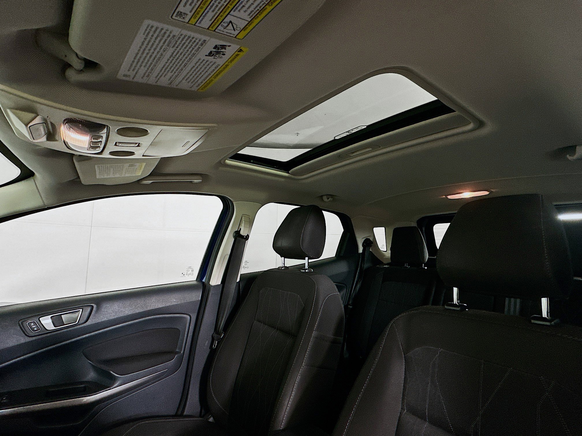 Used 2020 Ford EcoSport SE FWD image 24