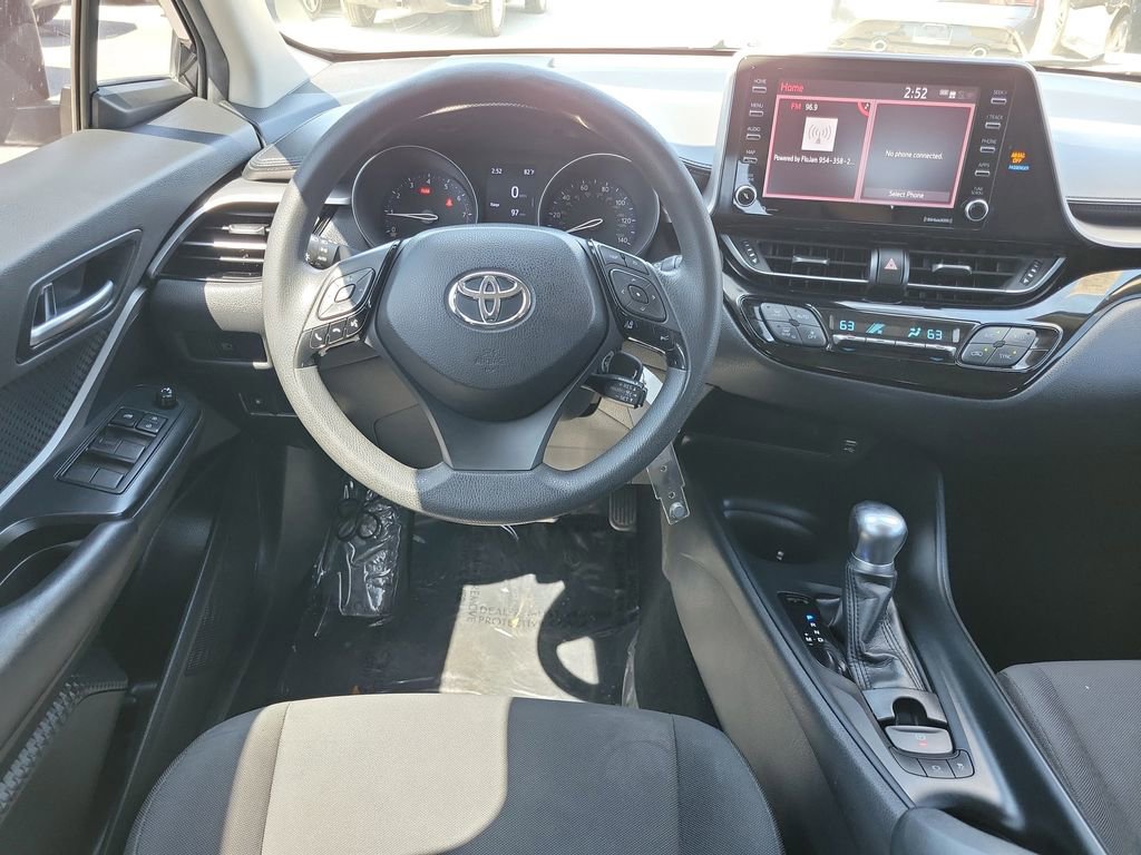 Used 2020 Toyota C-HR LE image 16