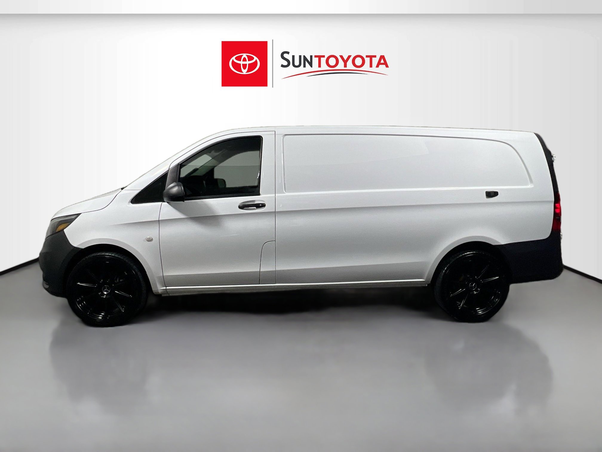 Used 2020 Mercedes-Benz Metris image 7