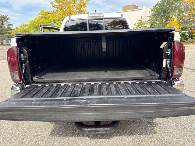 Used 2018 Toyota Tacoma SR5 RWD image 35