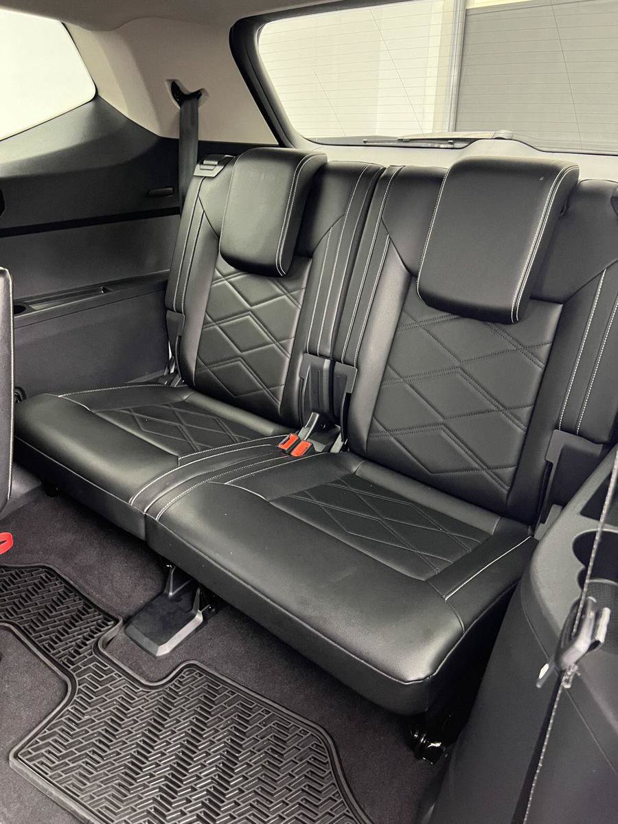 Used 2024 Volkswagen Atlas SE FWD image 21