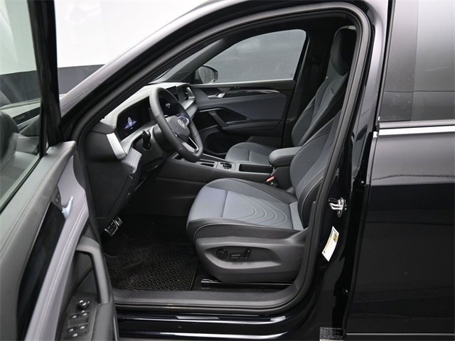 New 2026 Volkswagen Tiguan SE R-Line image 9