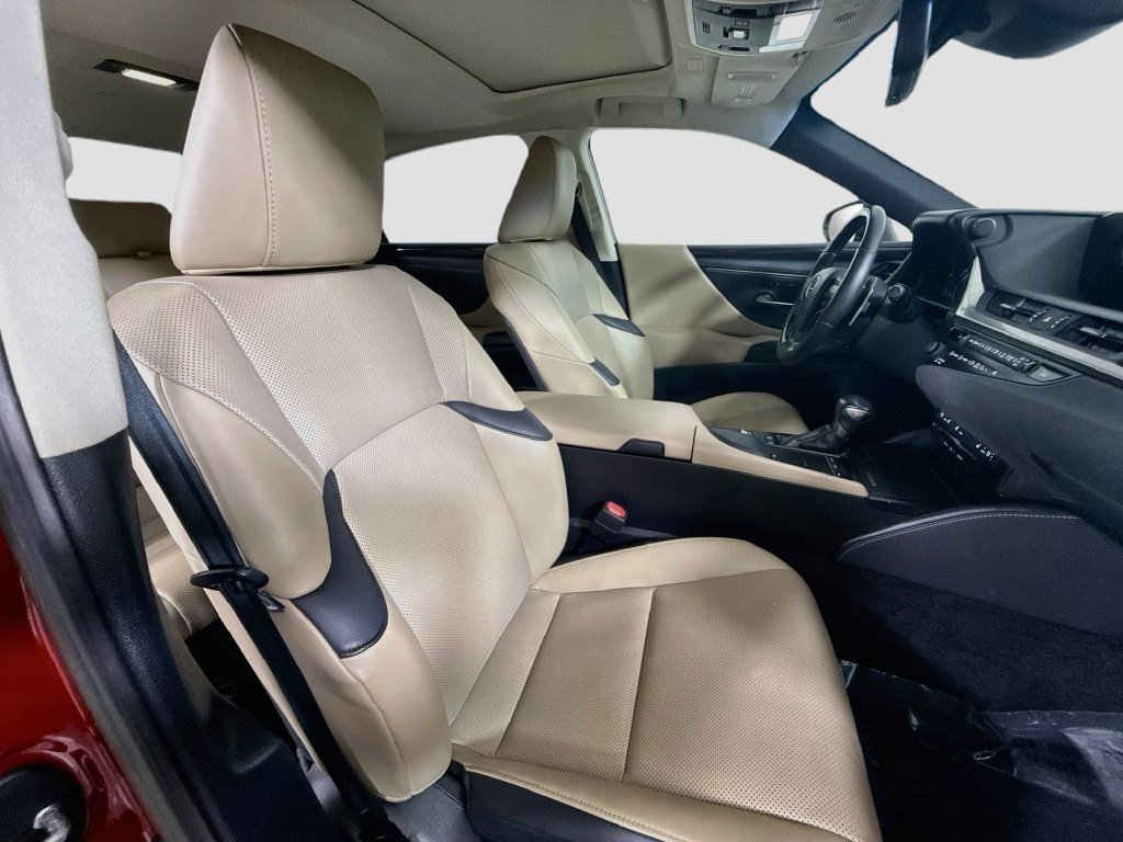 Used 2020 Lexus ES 300h w/ Premium Package FWD image 28