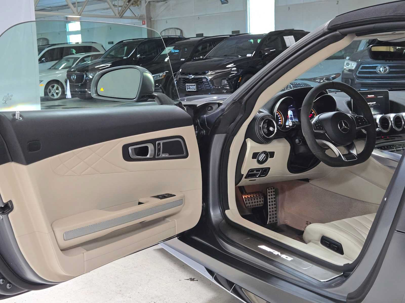 Used 2018 Mercedes-Benz AMG GT C image 15