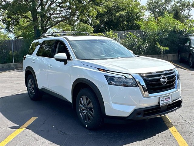 New 2025 Nissan Pathfinder SV w/ SV Premium Package image 3