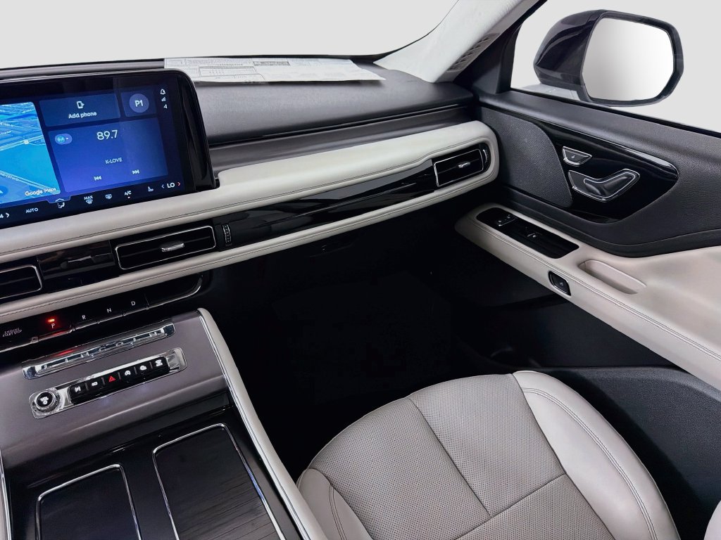 New 2027 Lincoln Aviator 2WD image 24