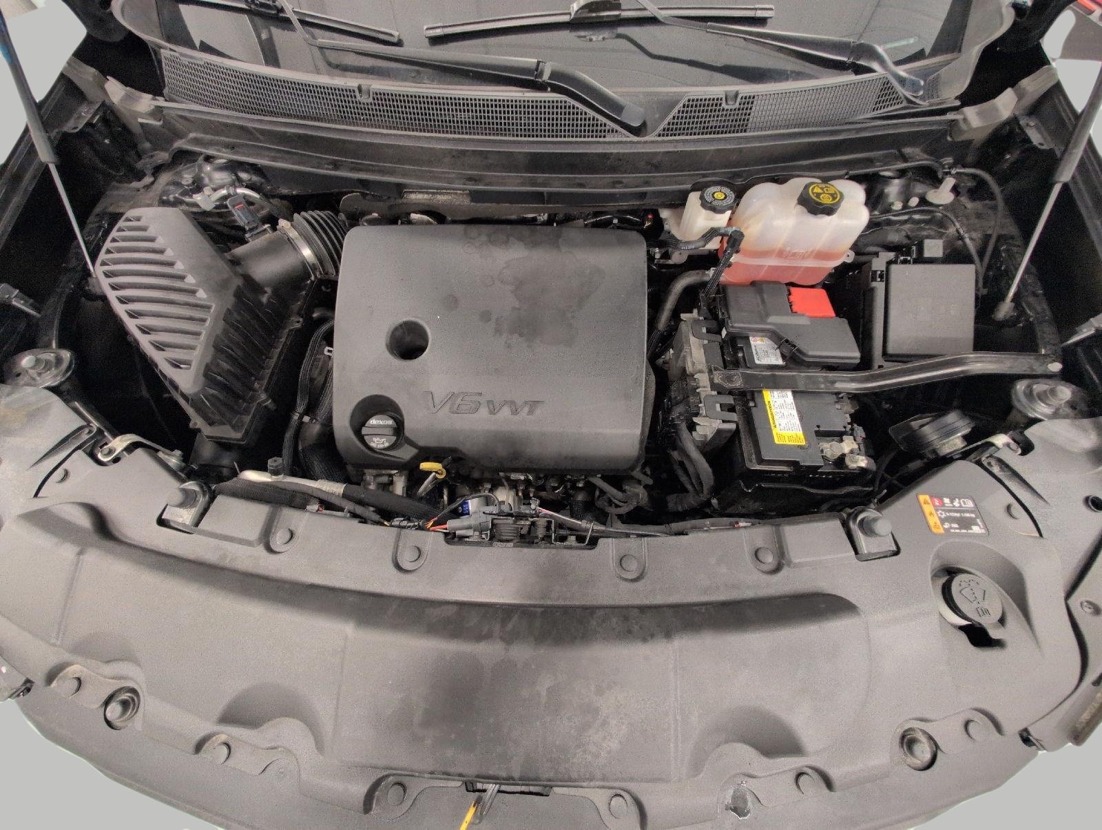 Used 2023 Chevrolet Traverse LT AWD/4WD image 9