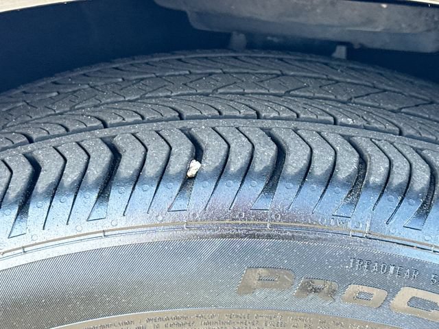 Used 2023 Buick Envision Essence w/ Sport Touring Package FWD image 33