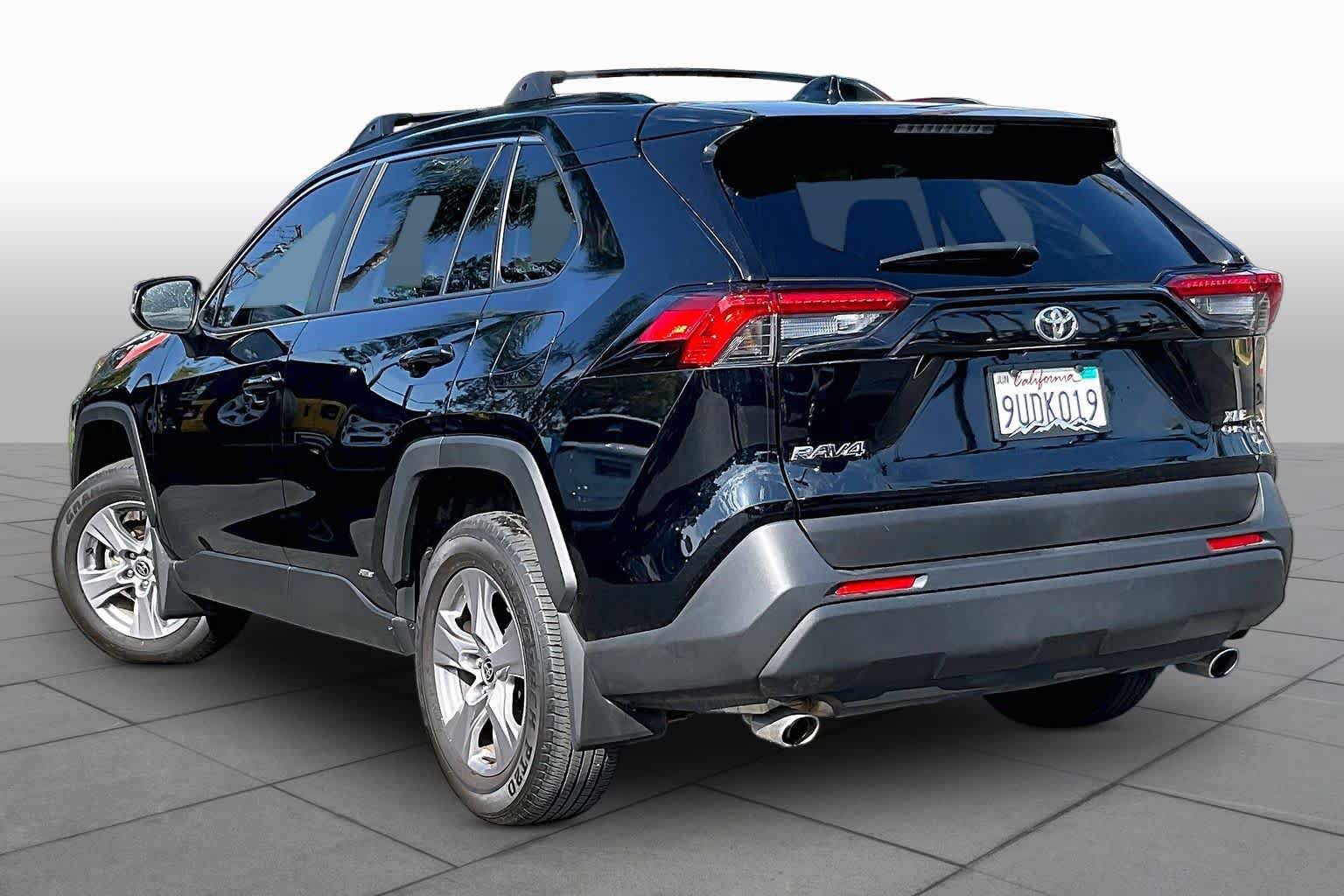 Certified 2025 Toyota RAV4 XLE AWD/4WD image 11