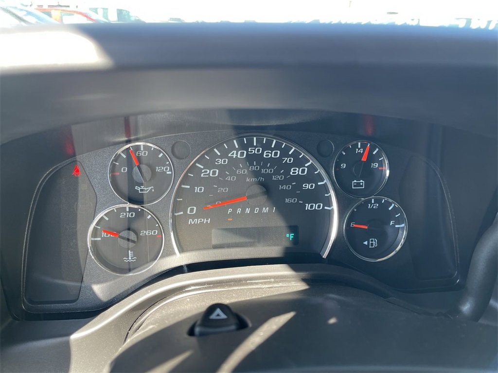 New 2025 Chevrolet Express 2500 w/ Driver Convenience Package image 10