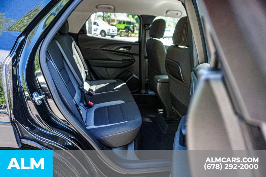 Used 2025 Chevrolet TrailBlazer LT FWD image 21