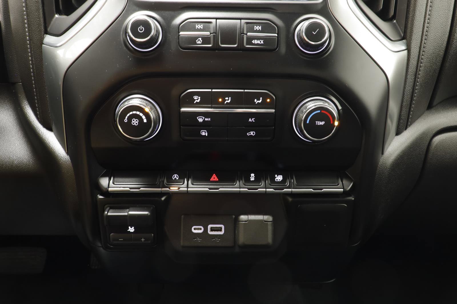 Used 2019 Chevrolet Silverado 1500 LT image 11