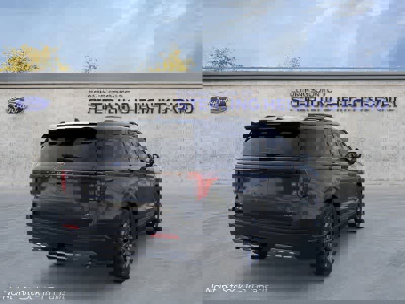 New 2026 Ford Explorer Active w/ Active Comfort Package image 8