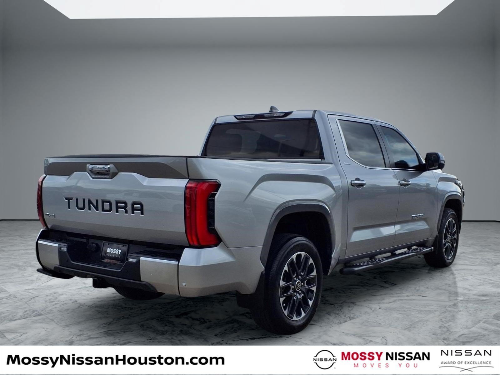 Used 2024 Toyota Tundra Limited w/ Power Package AWD/4WD image 7