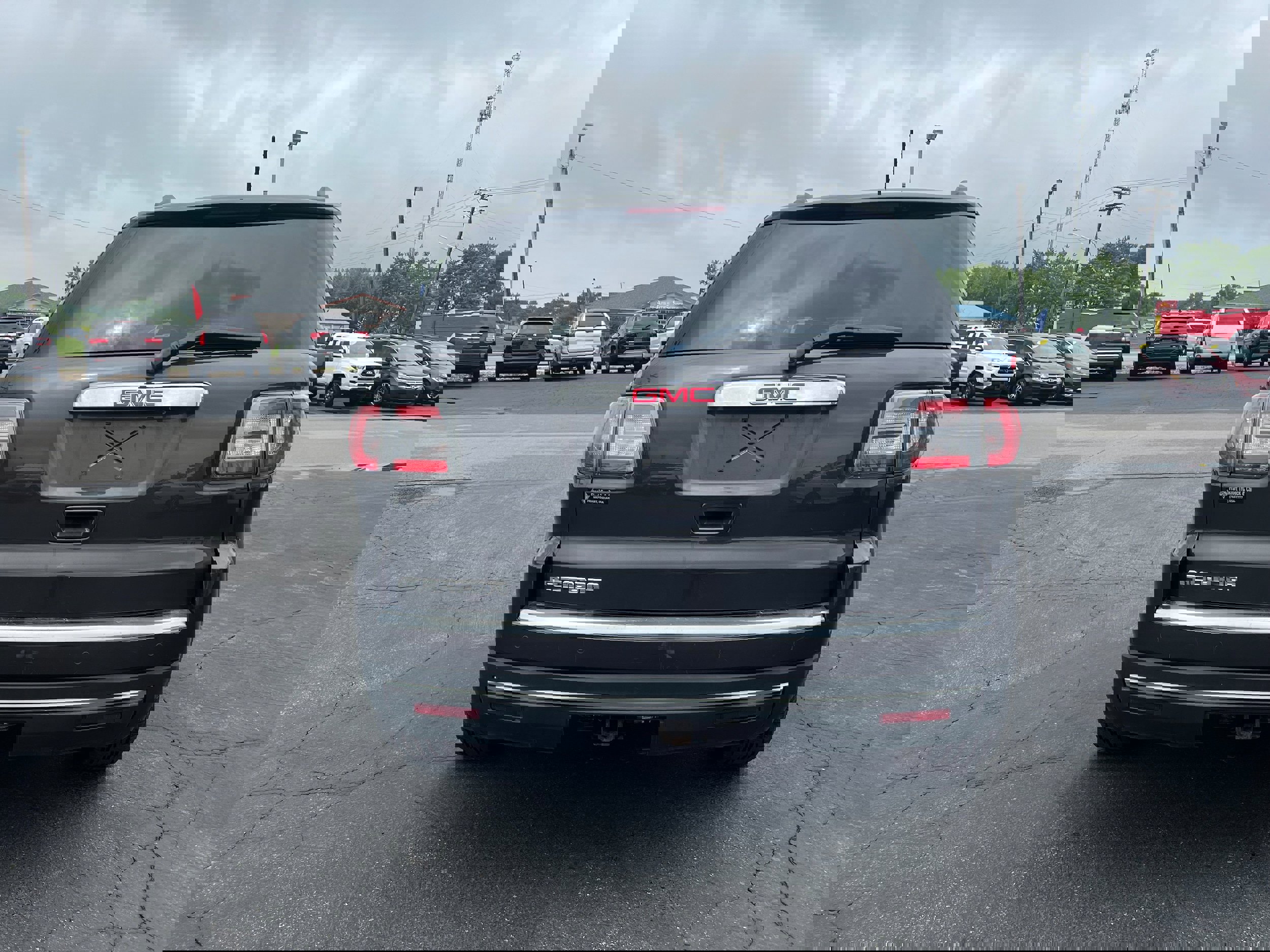 Used 2013 GMC Acadia SLE image 6