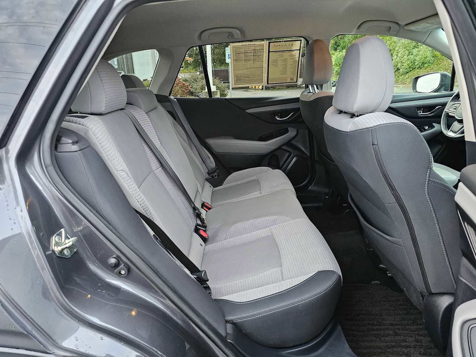 Used 2020 Subaru Outback Premium image 12