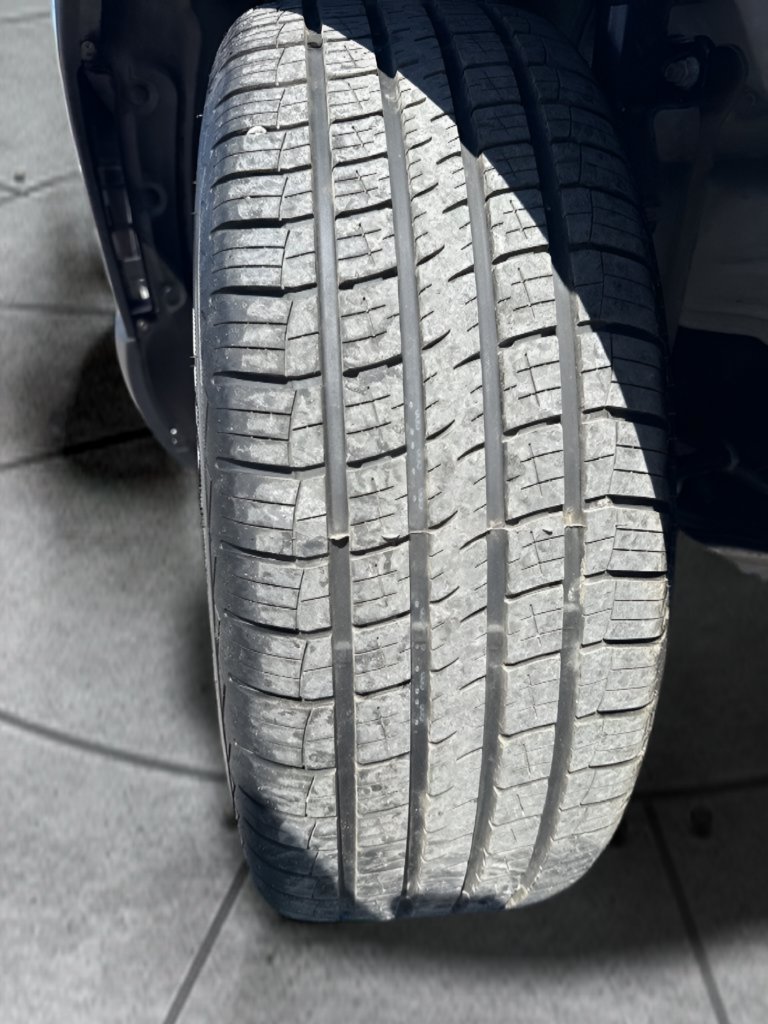 Used 2025 Honda Pilot Sport image 31