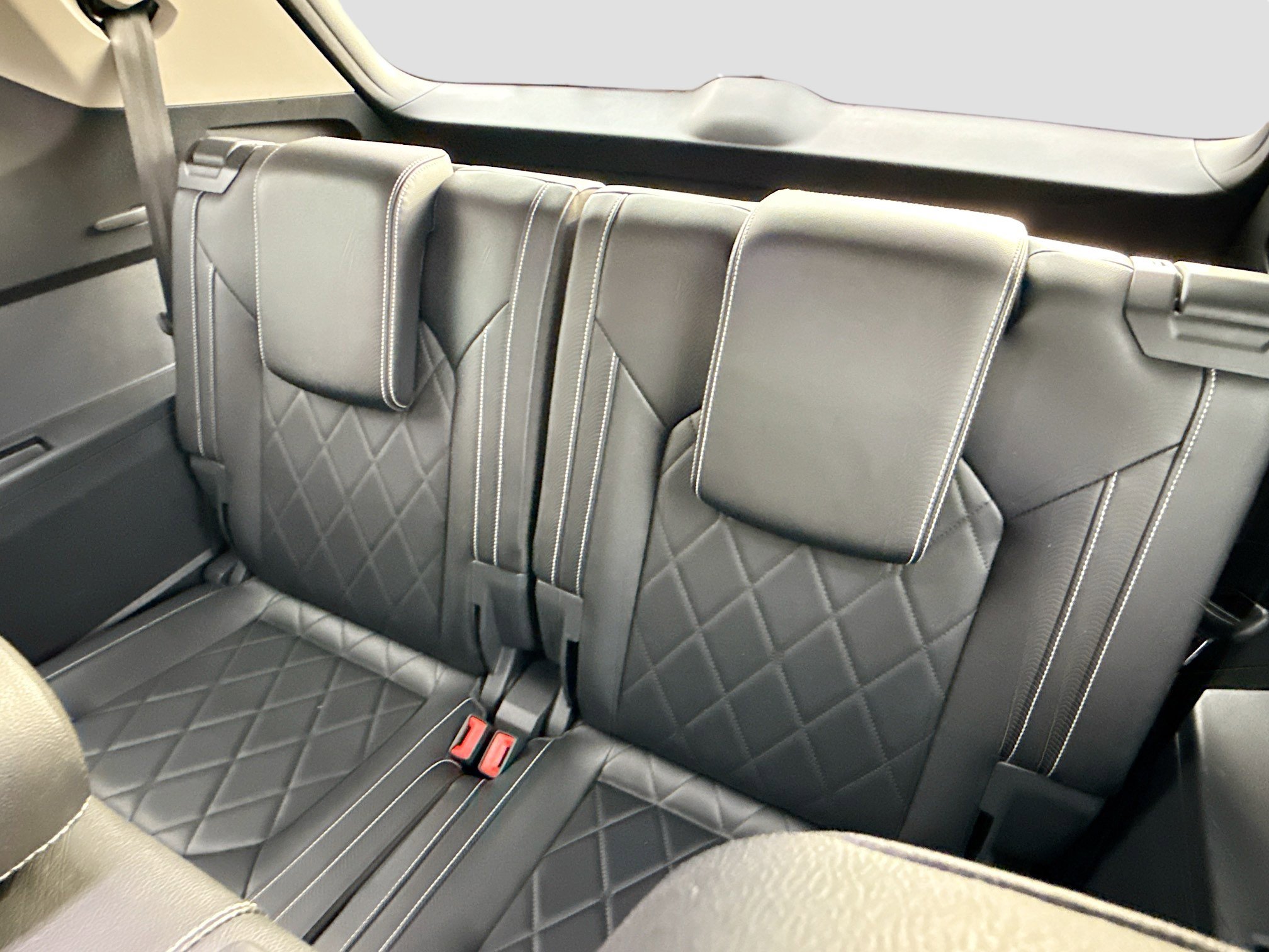 Used 2024 Volkswagen Atlas SEL Premium R-Line image 21