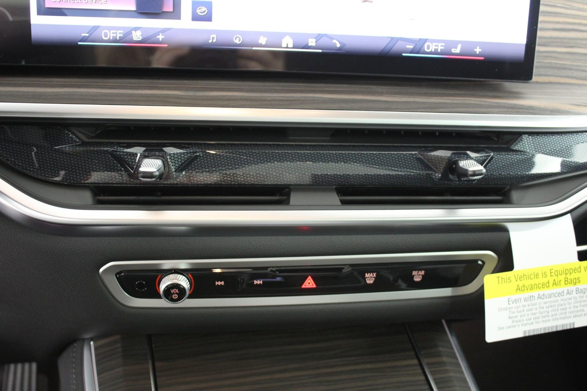 New 2026 BMW X5 xDrive40i w/ Climate Comfort Package AWD/4WD image 18