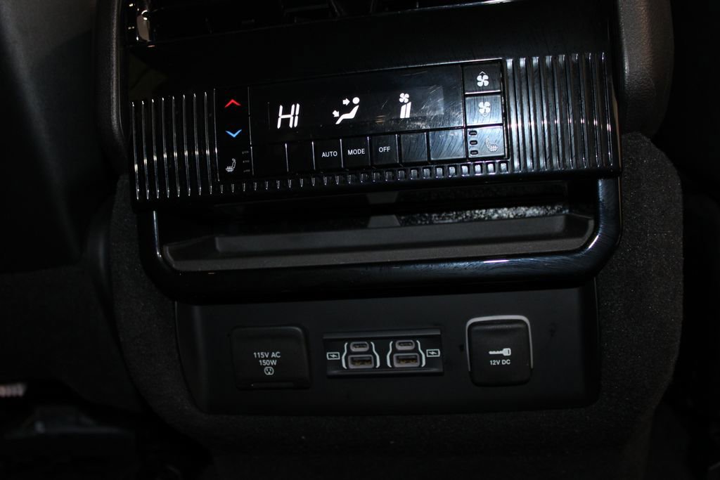 Used 2024 Jeep Wagoneer Series III image 37