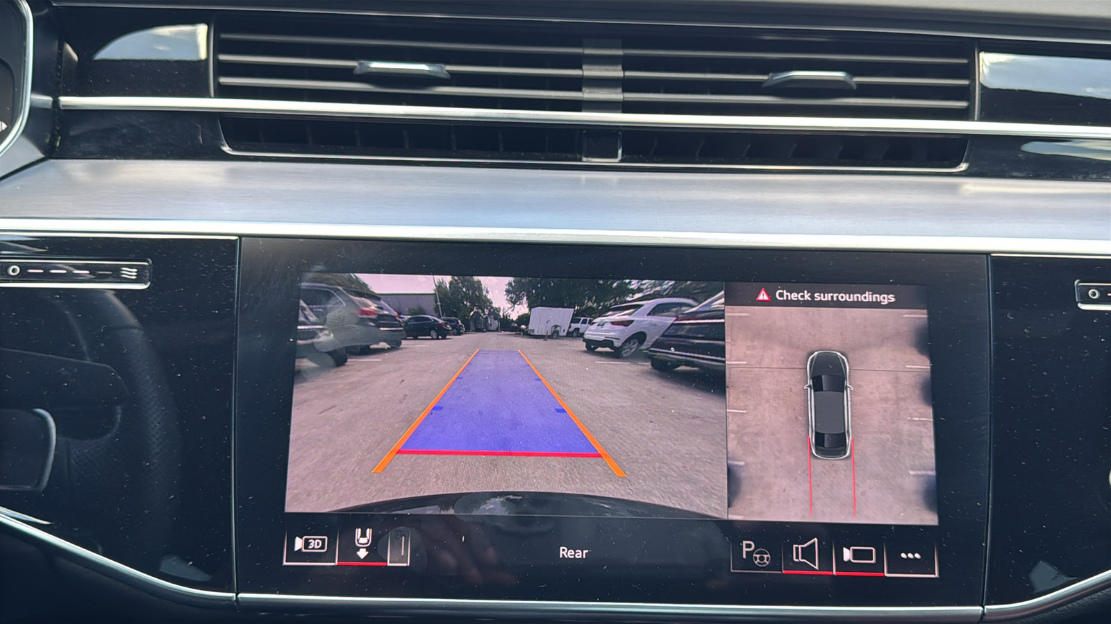 Used 2024 Audi S8 image 19