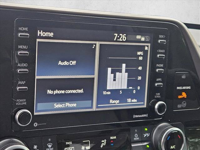 Used 2021 Toyota Highlander L FWD image 11