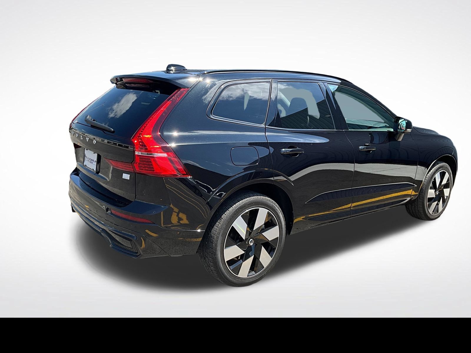 Used 2023 Volvo XC60 T8 Ultimate AWD/4WD image 19