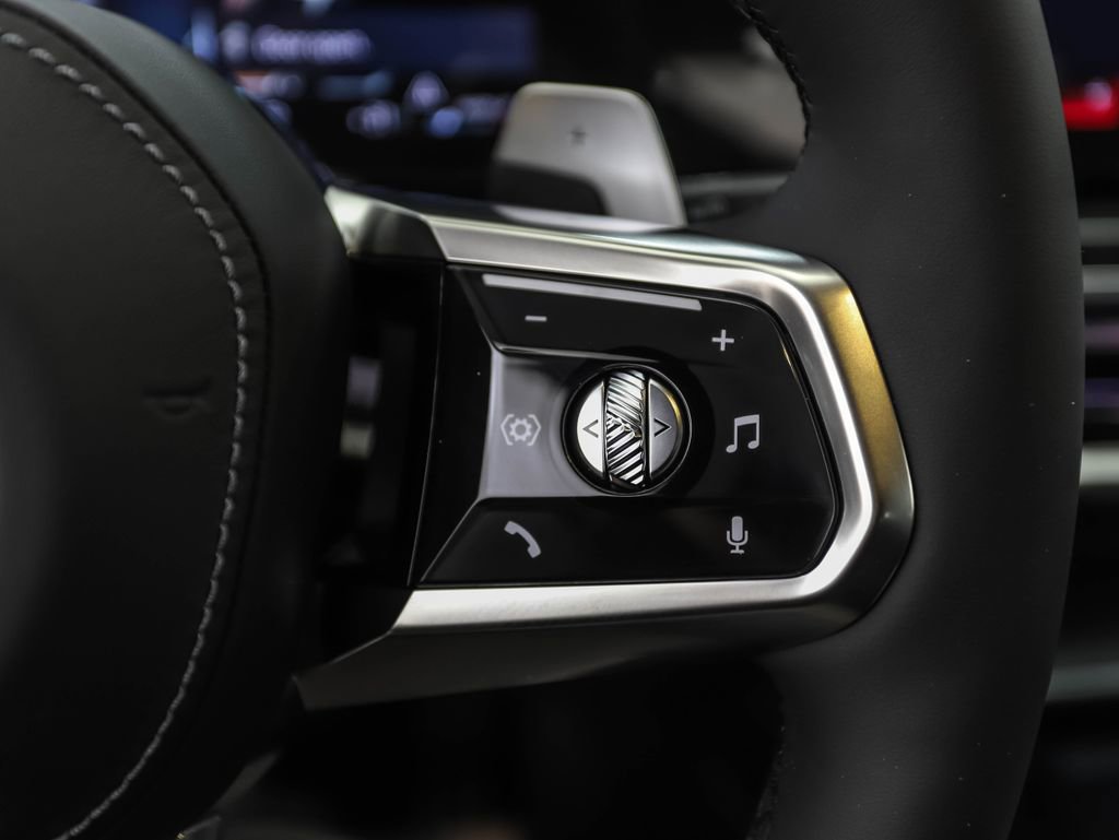 New 2026 BMW 740i xDrive w/ Premium Package image 13