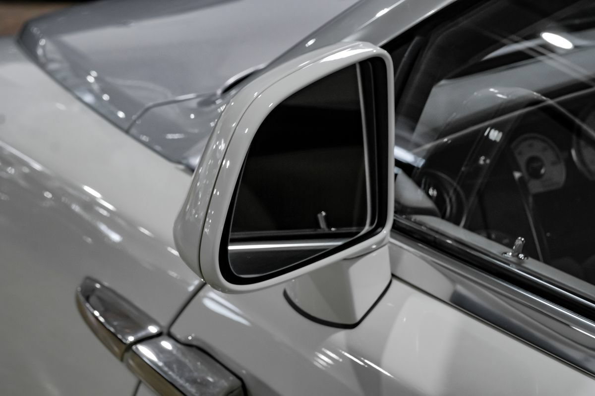 Used 2016 Rolls-Royce Wraith RWD image 28