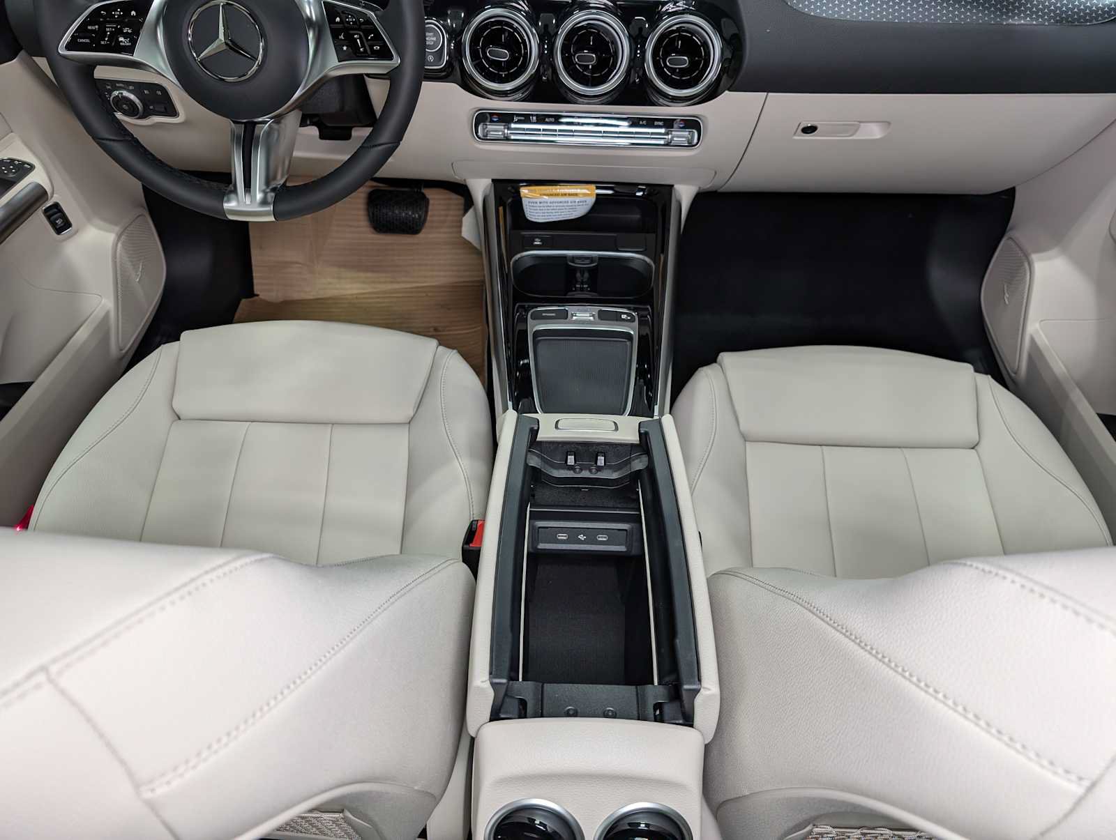 New 2026 Mercedes-Benz GLA 250 4MATIC image 18