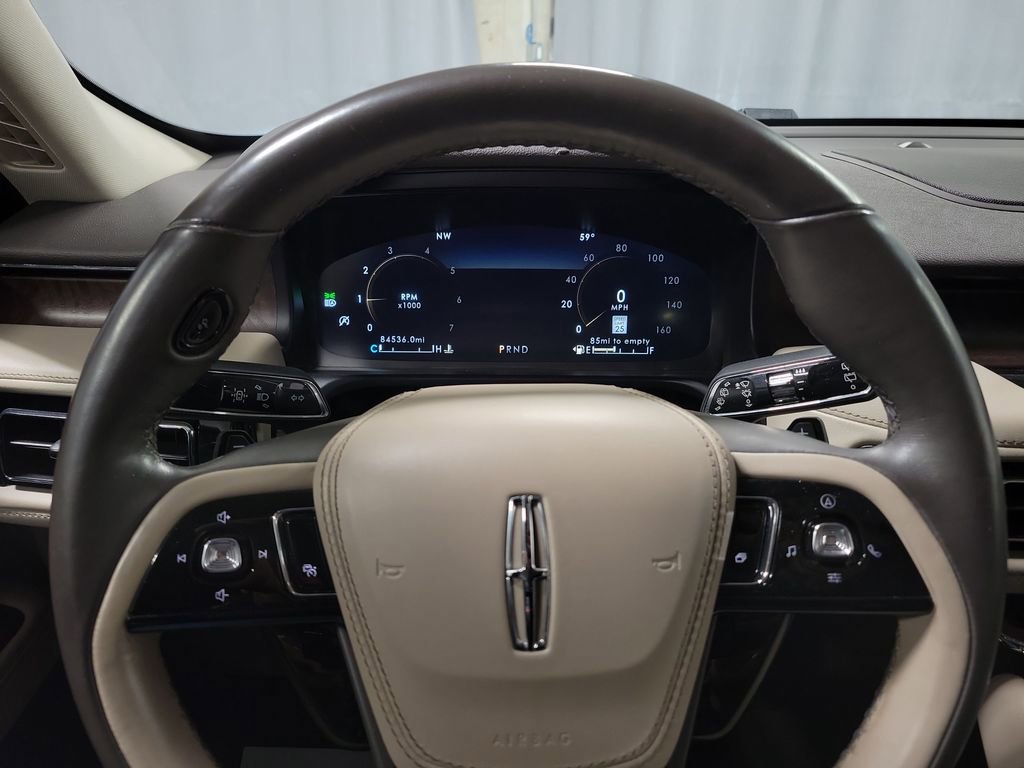 Used 2020 Lincoln Aviator Reserve w/ Equipment Group 201A image 16