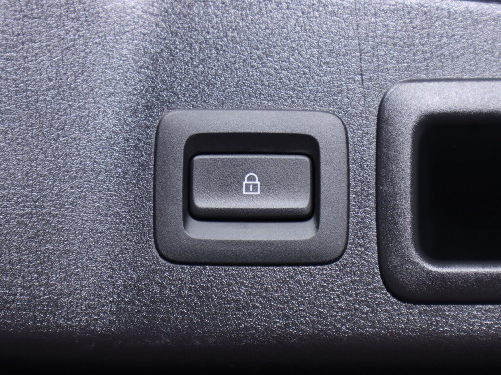 Used 2024 MAZDA MAZDA3 s AWD/4WD image 39