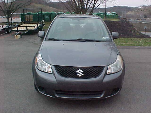 Used 2010 Suzuki SX4 LE FWD image 3