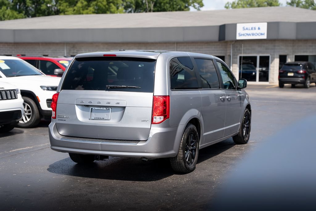 Used 2020 Dodge Grand Caravan GT FWD image 6