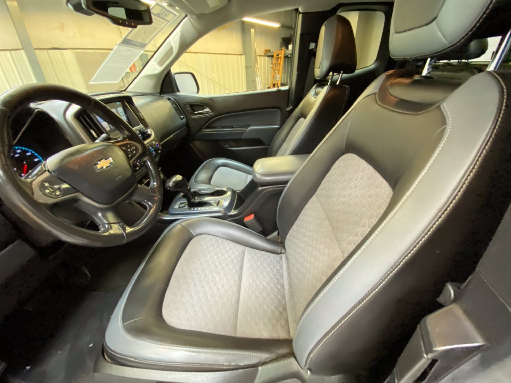 Used 2018 Chevrolet Colorado Z71 RWD image 22
