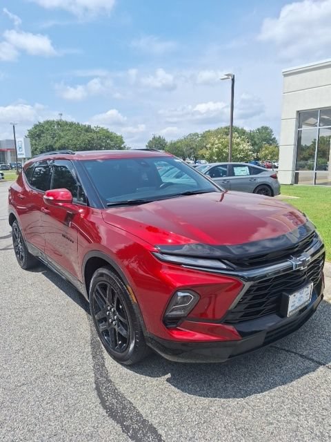 Used 2025 Chevrolet Blazer RS w/ Driver Confidence II Package AWD/4WD image 4