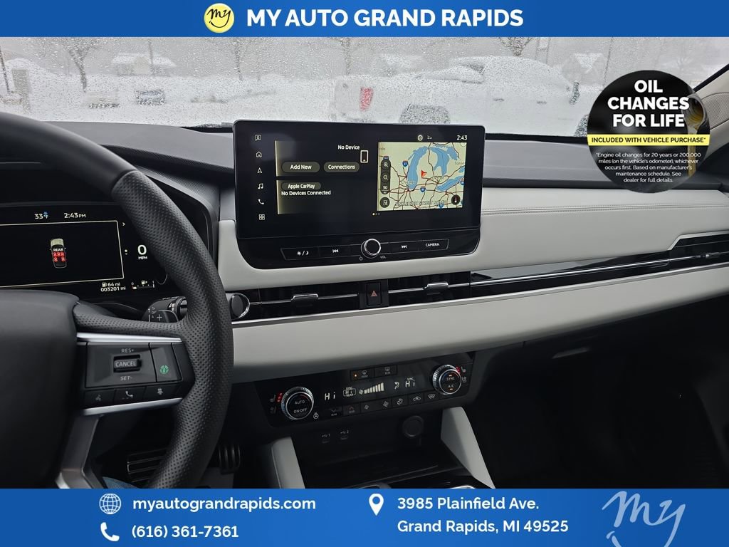 Used 2025 Mitsubishi Outlander SEL image 19