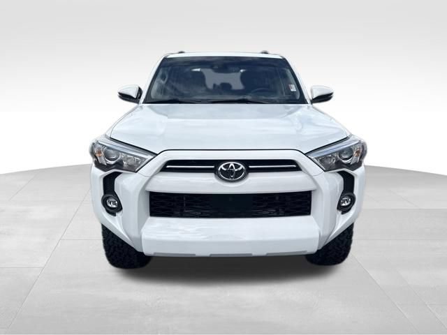 Used 2024 Toyota 4Runner SR5 Premium w/ Moonroof Package AWD/4WD image 8