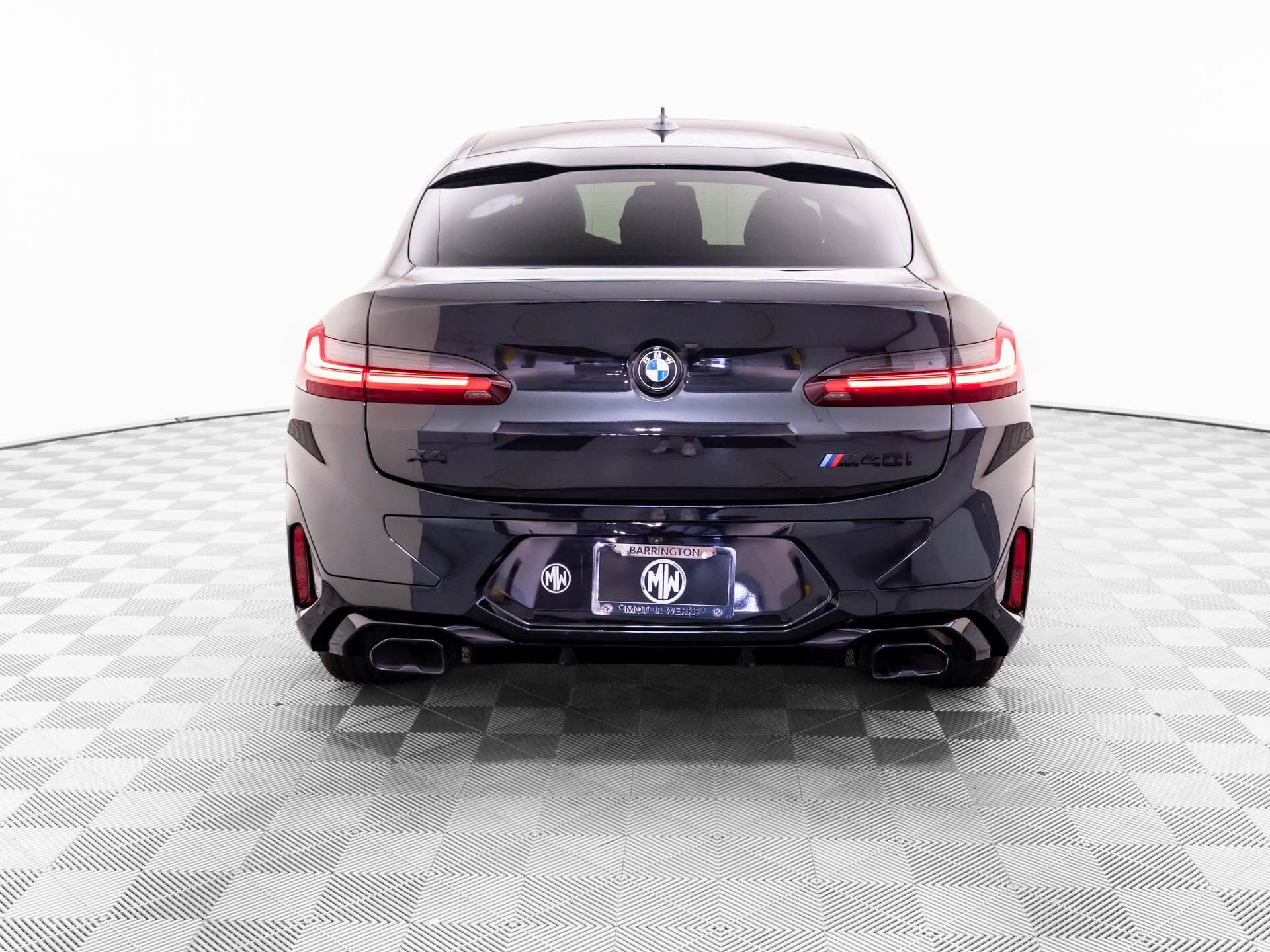 Used 2024 BMW X4 M40i AWD/4WD image 4