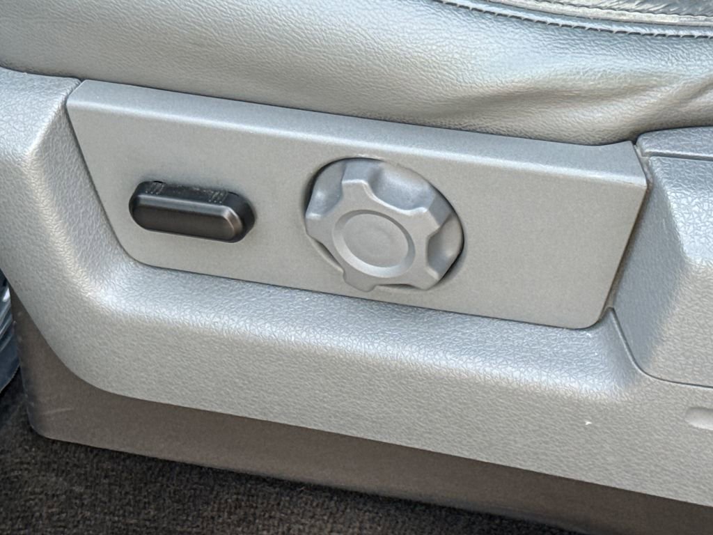 Used 2014 Ford F150 XLT w/ XLT Chrome Package RWD image 24