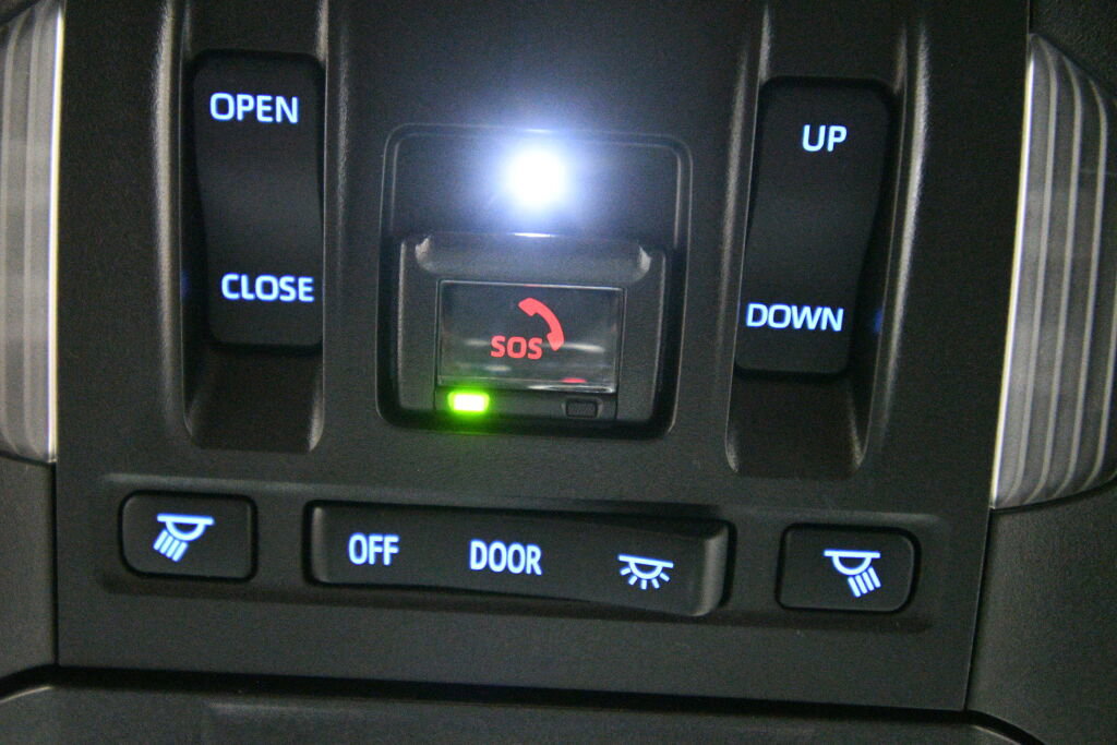 Used 2022 Toyota Highlander XSE image 18