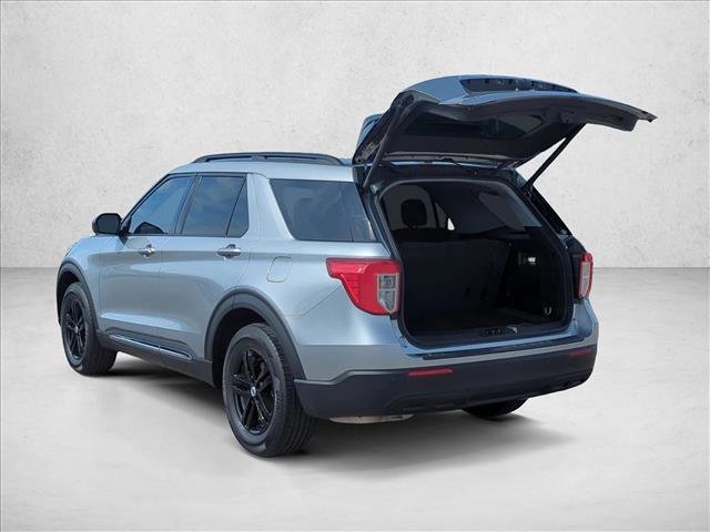 Certified 2023 Ford Explorer XLT RWD image 7