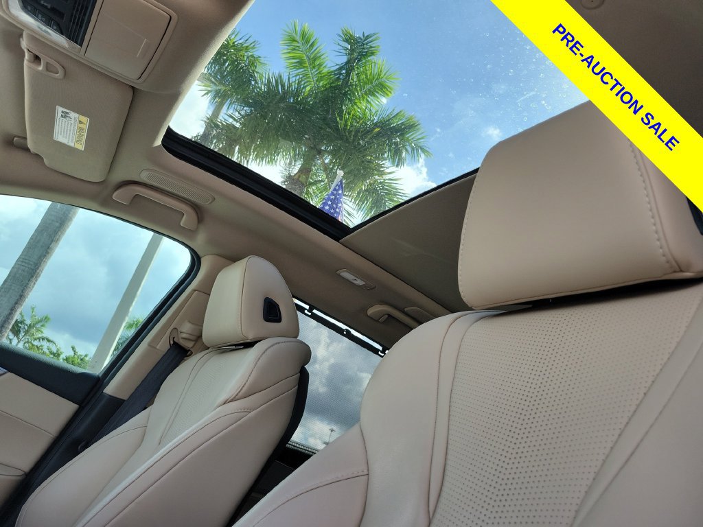 Certified 2025 Acura MDX w/ Technology Package FWD image 24