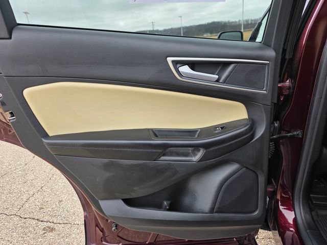 Used 2023 Ford Edge SEL w/ Convenience Package image 37