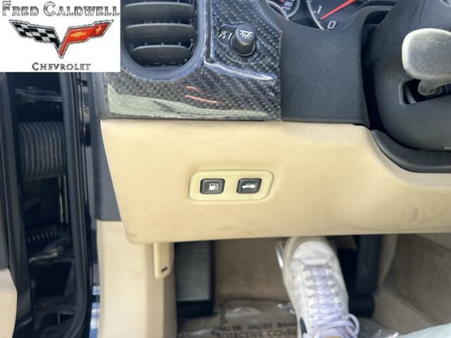 Used 2005 Chevrolet Corvette Convertible w/ Preferred Equipment Group RWD image 22