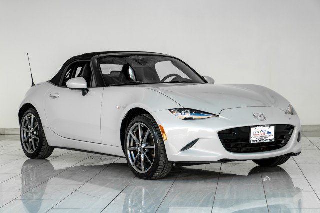 Used 2016 MAZDA MX-5 Miata Grand Touring RWD image 3