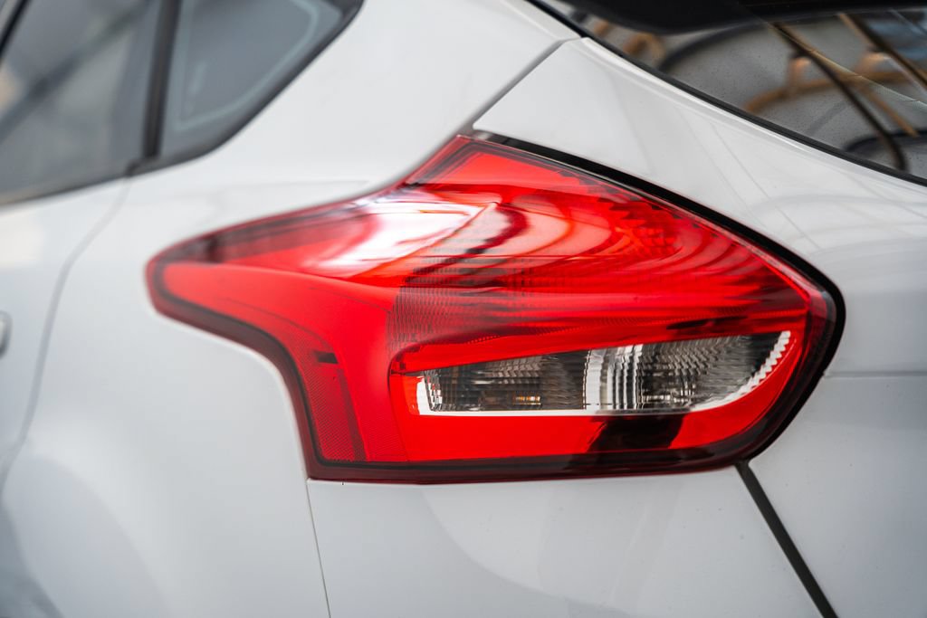 Used 2017 Ford Focus ST FWD image 8