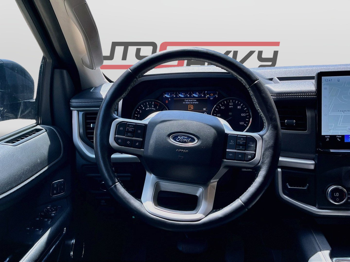 Used 2024 Ford Expedition XLT RWD image 23